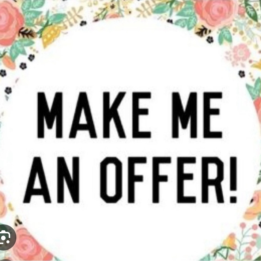 Cleaning out my closet!  Make me an offer, bundle etc!